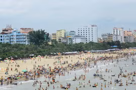 Thanh Hoa's Sam Son beach is a popular tourist destination (Photo: VNA)