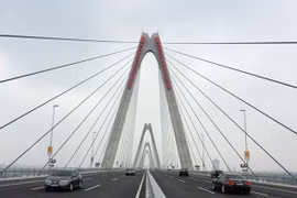 Nhat Tan Bridge opens to traffic (Source: VNA)