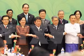 Ministers from 16 countries in a high-level talk for RCEP in Myanmar in August 27 last year. (Photo: VNA)