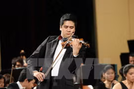 Top Vietnamese violinist Bui Cong Duy (Photo: VNA)