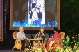 A television show marks the 125th birthday of the national hero, was broadcast live from Ba Dinh Square in Hanoi and Kim Lien Village in the central province of Nghe An. (Photo: VNA)