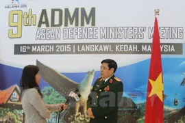 Defence Minister General Phung Quang Thanh grants an interview to a Vietnam News Agency correspondent (Photo: VNA)