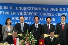 Vietnam, Singapore forge infrastructure, tourism cooperation