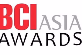 Vietnamese architectural firms and property developers receive BCI Asia awards. (Photo: VNA)