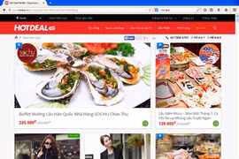 Online shopping in Vietnam was continuing to increase. (Photo: VNA)