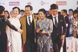 Vietnamese actors and actresses attend the opening of the third Ha Noi International Film Festival yesterday in the capital city. — VNS Photo Viet Thanh