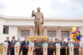 At the school inauguration ceremony (Photo: VNA)