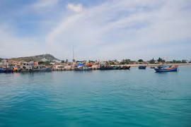 Ly Son Island, off the coast of central Quang Ngai Province, is favourite tourism site in Viet Nam. The Muong Thanh Group plans to build the first four-star hotel in the Island as part of tourism development. (Photo: VNS)