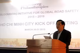 Deputy Chairman Nguyen Huu Tin of the municipal People’s Committee spoke at the meeting. (Photo: hochiminhcity.gov.vn)