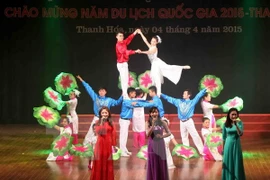 Artists performed at the event (Photo: VNA)