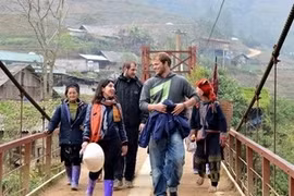 Tourist in Sapa town, Lao Cai province. Photo: VNA