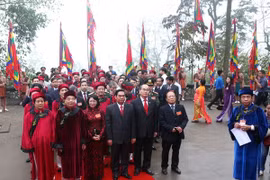 Party and State leaders commemorate Hung Kings (Source: VNA)