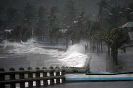 Tropical storm Jangmi is sweeping the southern Philippines. - Photo: AFP