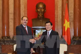 President Truong Tan Sang receives Special Envoy of Cuban President Alejandro Castro Espin (Source: VNA)