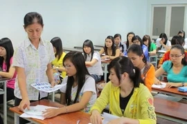 VN promotes language teaching for expatriates 