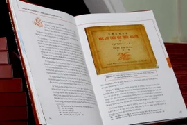 The book states the undisputable case for Vietnam’s sovereignty over Hoang Sa (Paracel) and Truong Sa (Spratly) archipelagoes (Photo: VNA)