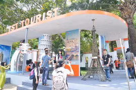The 11th Ho Chi Minh City Tourism Day 2015 kicked off on March 26. (Photo: VNA)