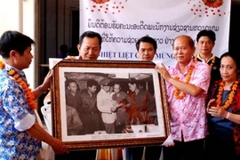 Vietnam, Laos news agencies strengthen ties 