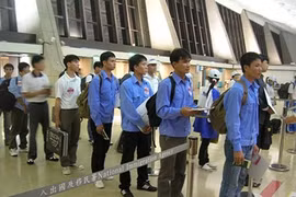 Vietnamese are permitted to work in Taiwan again. (Photo: VNA)