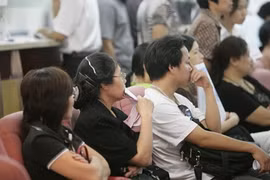 Investors at Saigon Securities Inc In Hanoi (Photo: VNA)