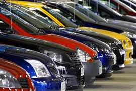 The total number of imported cars in Vietnam as of December 15 last year was 66,025, nearly double that of 2013, which recorded 35,125 cars (Photo: baohaiquan)