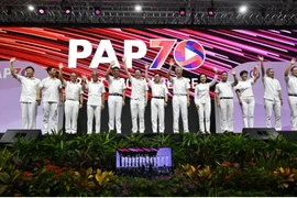 Prime Minister Lawrence Wong, Senior Minister Lee Hsien Loong, and other members of the People’s Action Party’s 38th central executive committee on November 24, 2024. (Photo: CNA)