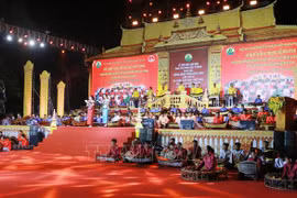 Soc Trang holds largest Khmer five-tone musical performance (Photo: VNA)