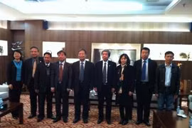 Vietnamese, Chinese journalists tighten connections