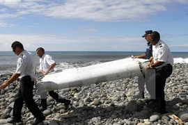 Suspected MH370 debris to be verified in Australia, France 