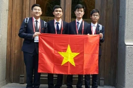 Vietnam bags two golds at international chemistry Olympiad 