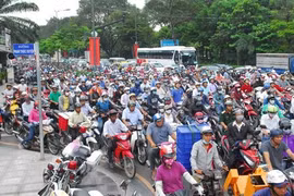 HCM City aims to unclog roads to airport