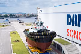 PM approves sale of 70 percent of Damen Song Cam Shipyard