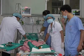 Doctors save pneumonia patient with ECMO 