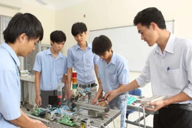 UK helps develop training quality assurance system in Vietnam 
