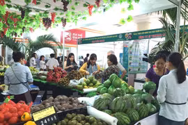 Fruit, vegetable imports from Australia rocket