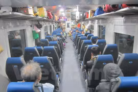 New trains launched on North-South route for Tet holiday