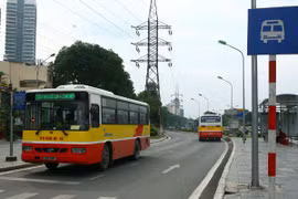 Hanoi completes rapid bus stations