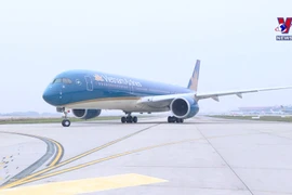 Vietnam Airlines notifies passengers of departure gates via messages