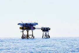 DK1 platform stands firm on East Sea