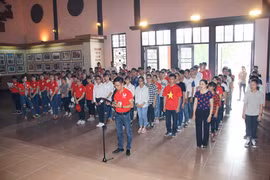 Red Journey attracts 3,000 donors in Thanh Hoa