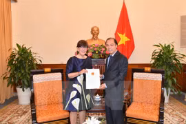 Vietnam recognises Belgian Consul General to Hanoi