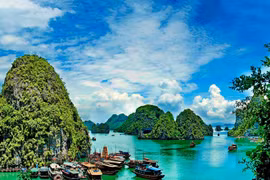 Ha Long Bay, Hanoi pho among can’t-miss things in Asia