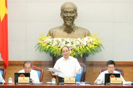 PM: more efforts needed to fulfill 2016 socio-economic tasks 