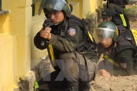 Vietnam, China hold joint anti-terrorism exercise