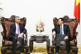Deputy PM hosts Standard Chartered Vietnam’s CEO 