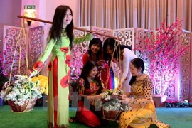 Overseas Vietnamese celebrate year of the monkey