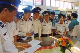 Quang Tri hosts exhibition on Hoang Sa, Truong Sa
