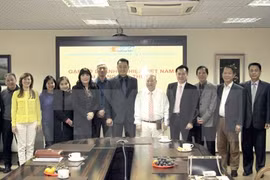 Vietnamese enterprises in Switzerland, Russia enhance trade relations