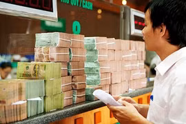 Inter-bank rates hit record low 