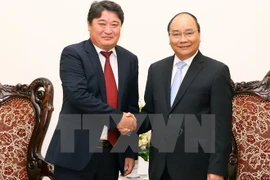 Prime Minister bids farewell to Mongolian ambassador